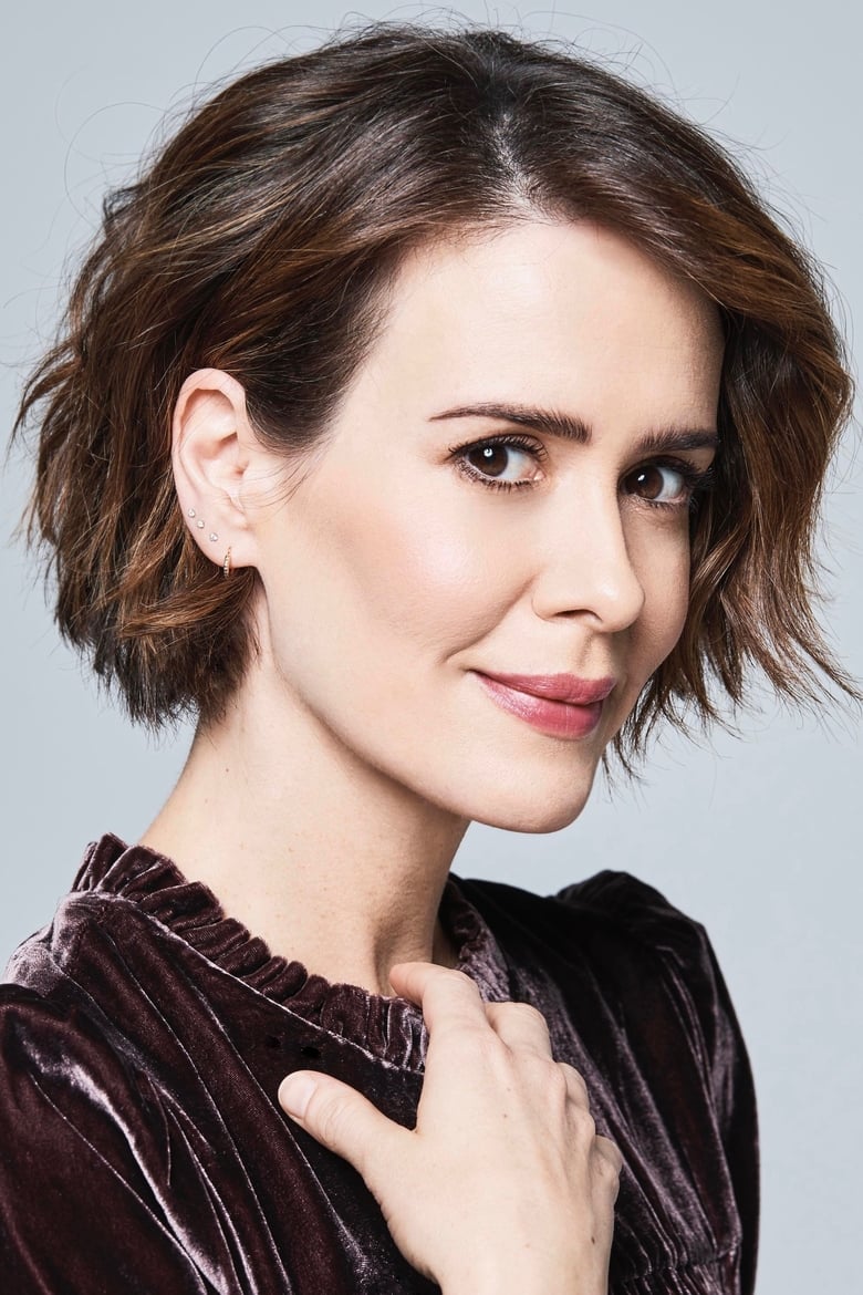 Portrait of Sarah Paulson