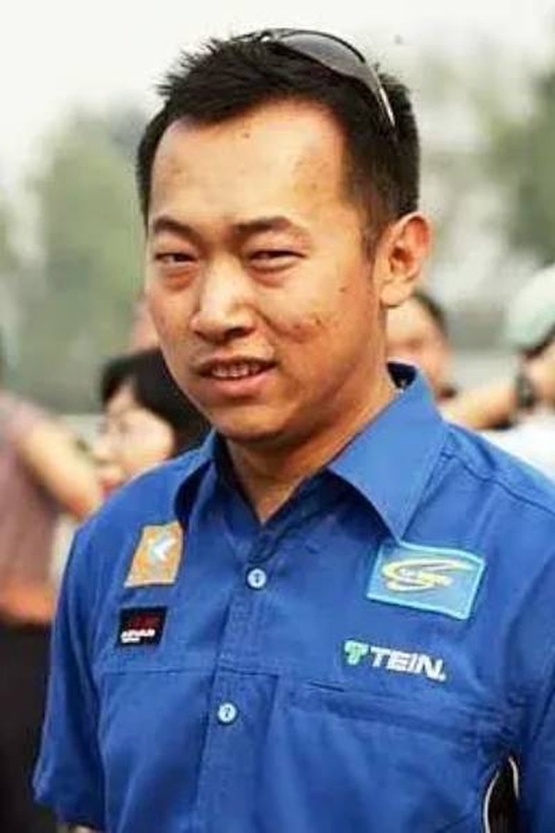 Portrait of 李微