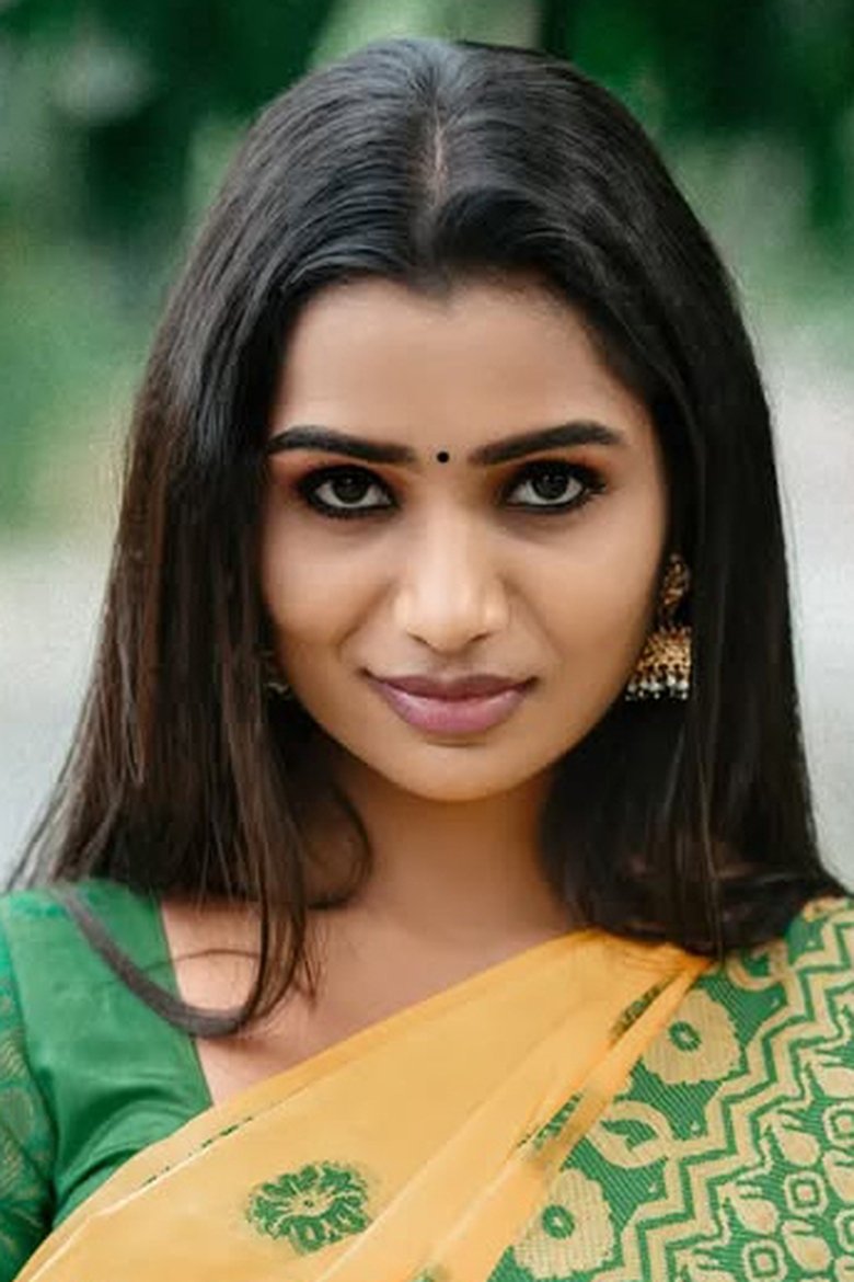 Portrait of Nandhini Udhayakumar